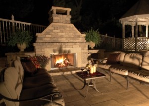 unilock-outdoor-fireplace